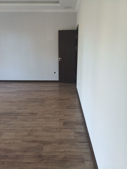 С ремонтом,сдам под офис на октепе