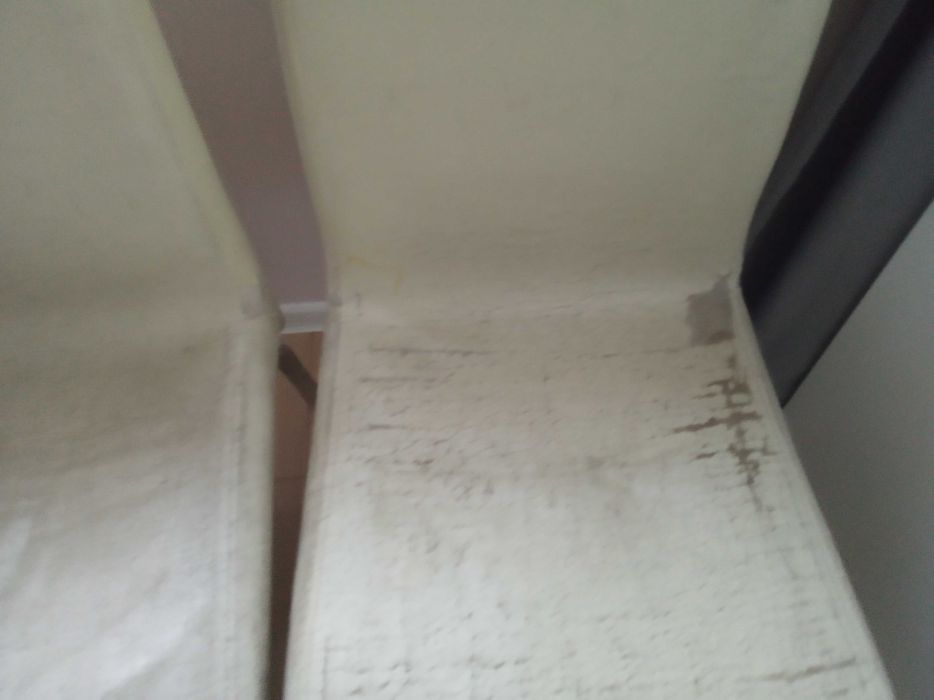 Подарявам 4 трапезни стола