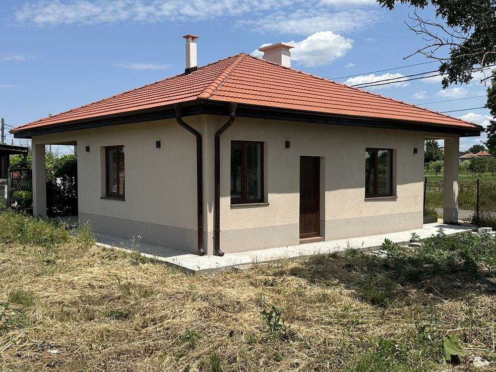 Едноетажна къща в село Ливада