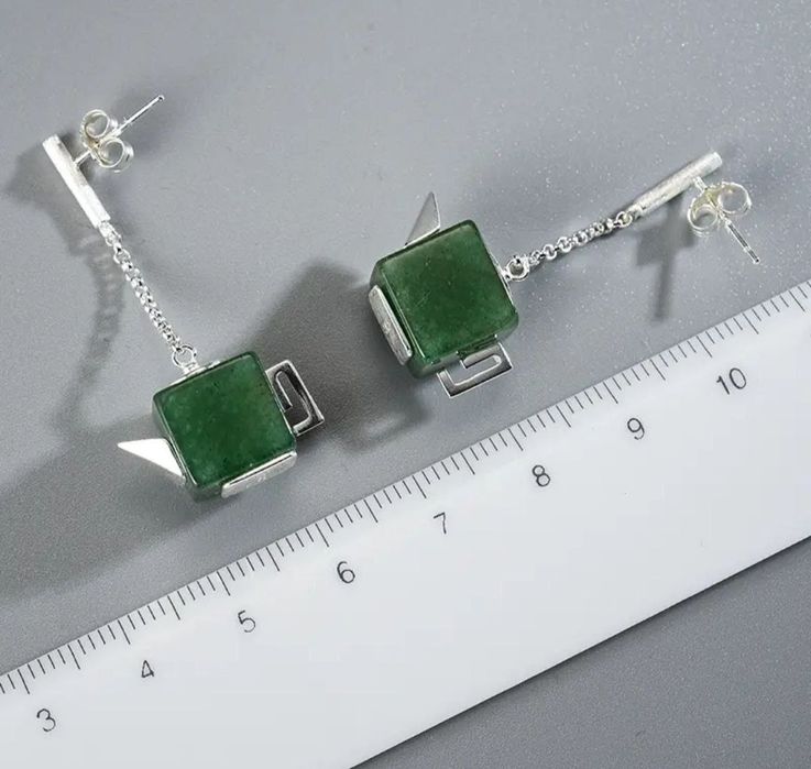 Натуральный авантюрин серьги серебро Серьги гвоздики 
Серебро 925 роди