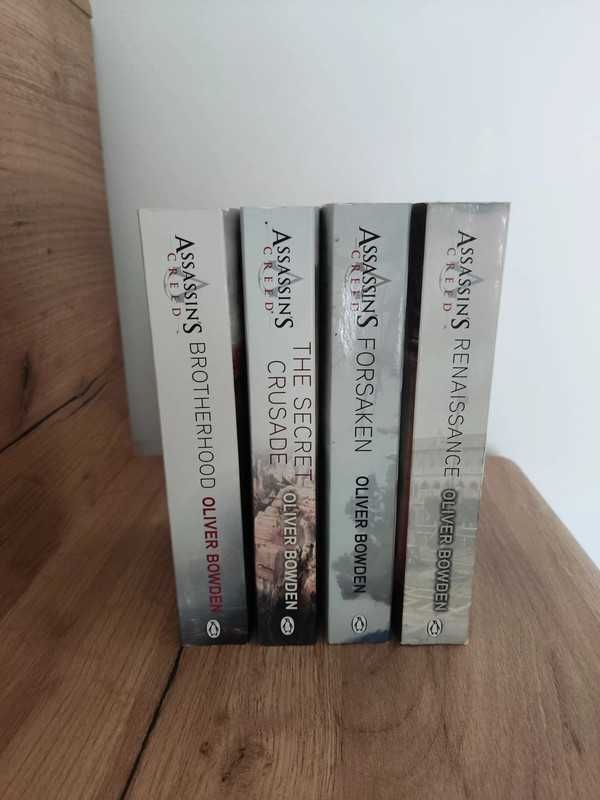 Assassin's Creed Primele 4 Volume (EN)