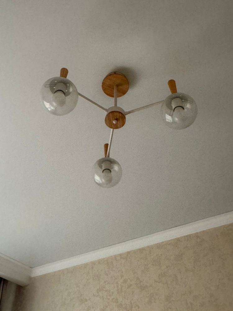 Люстра освещение