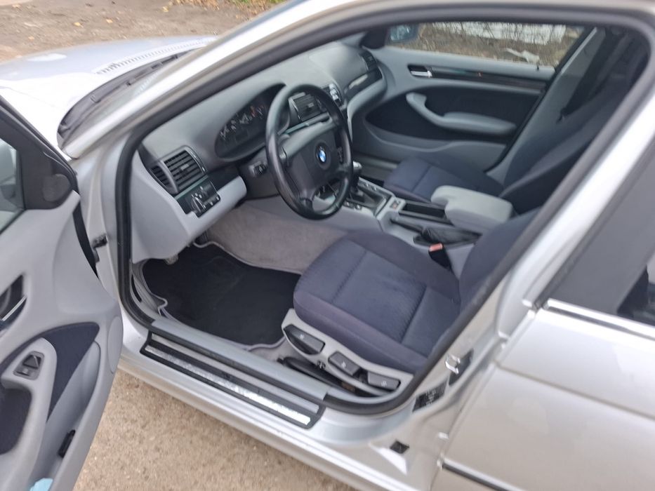 BMW E46 Sedan 325i 192 CP