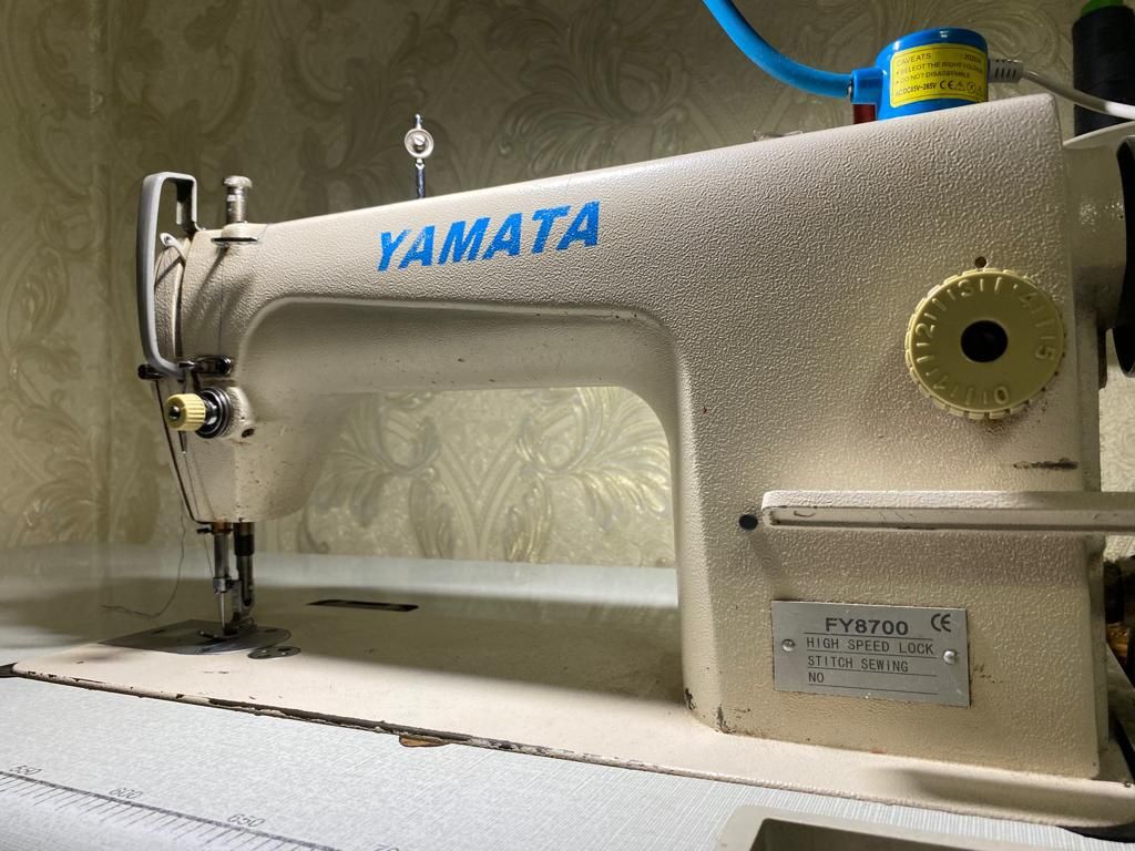 Продам швейную машину Yamata 125 000 тг позвоните договоримся!