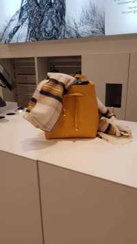 Чанта и шал ,есенна комбинация