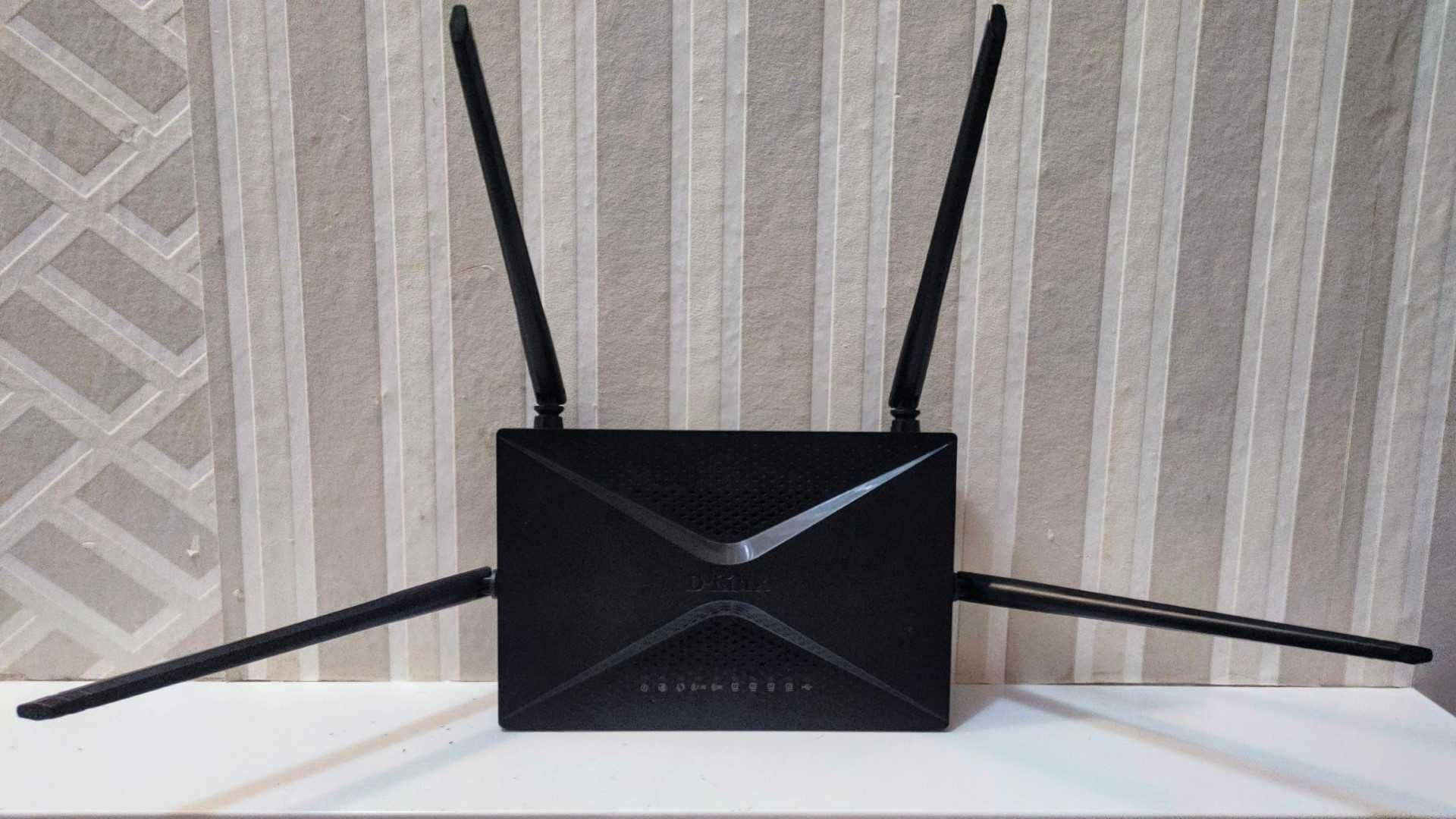 Рутер D-Link DIR-853R1 AC1300 2,4 и 5 MHz 5G Wi-Fi и USB 3 БЕЗОТКАЗЕН!