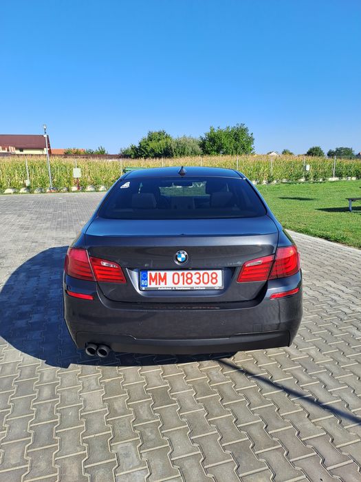 BMW Seria 5 2013 525d M pachet 218CP Bi-Turbo