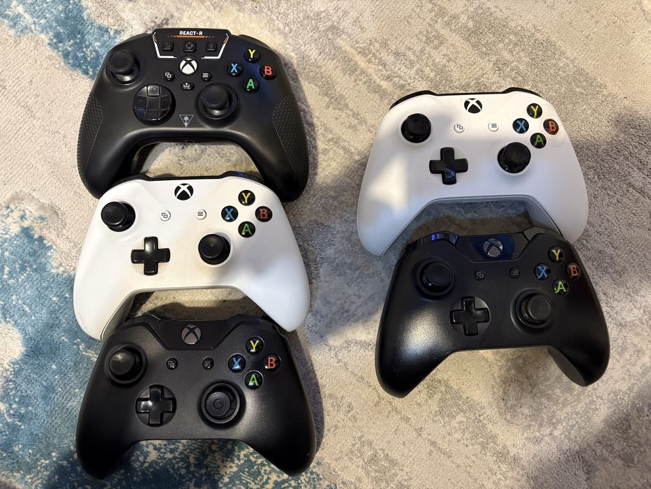 Controlere Microsoft Xbox