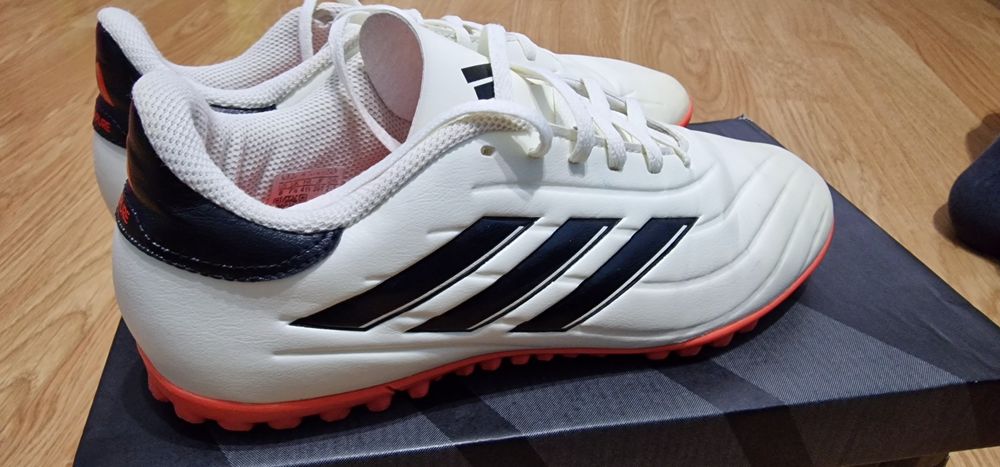 Adidas fotbal sintetic nr 41