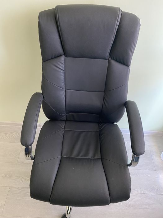 Президентски офис стол Carmen 6506-1 черен LUX