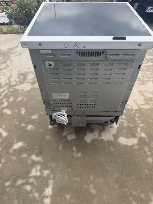 Печка с керамичен плот Електролукс ИНдукция