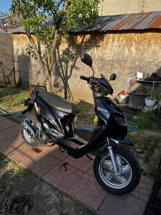 Scuter Cpi 49 cc , 1700 lei acte România.