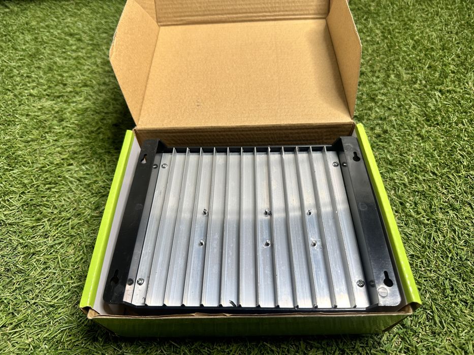 Controler tensiune panou solar MPPT 60A, 12/48V, afisaj LCD