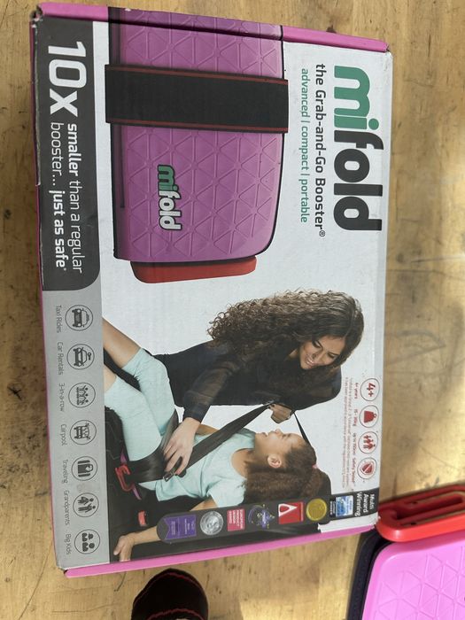 Scaun auto portabil pentru copii Mifold grab and go boster