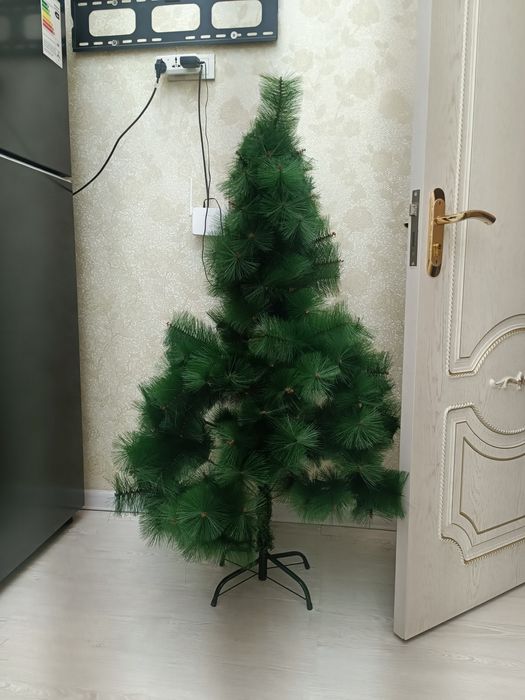 Ёлка новогодняя б/у 140см