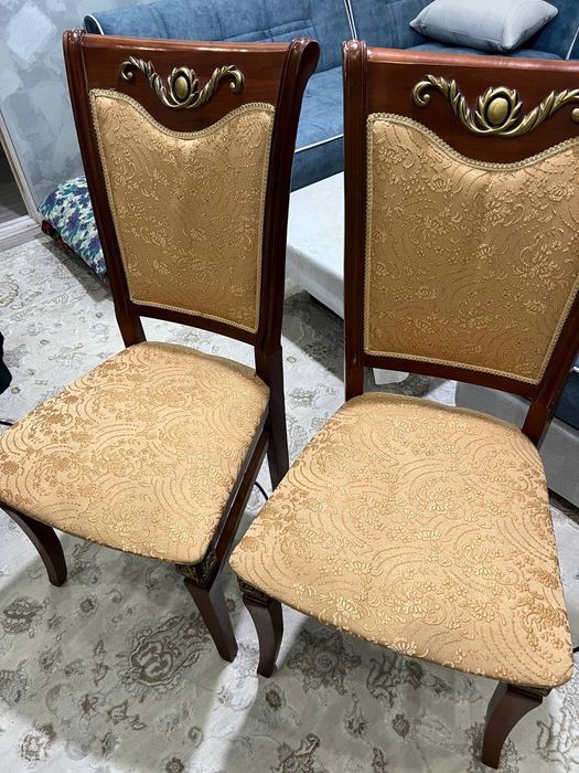 Продаётся гостинные Стулья