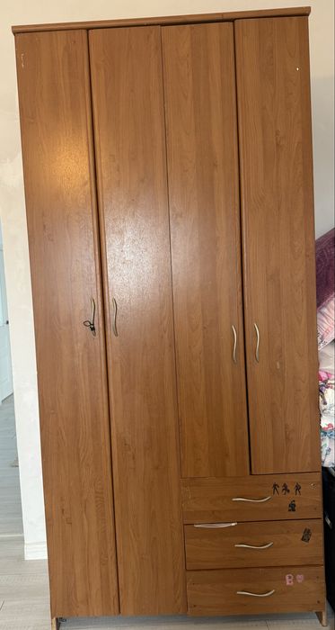 Продается шкаф 7000