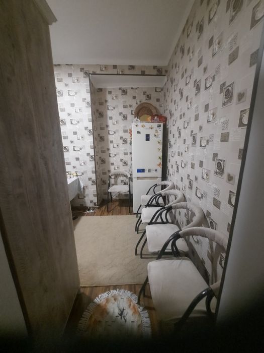 Tayyor domdan 3xonali kivartira sotiladi hamma jixozlari bilan