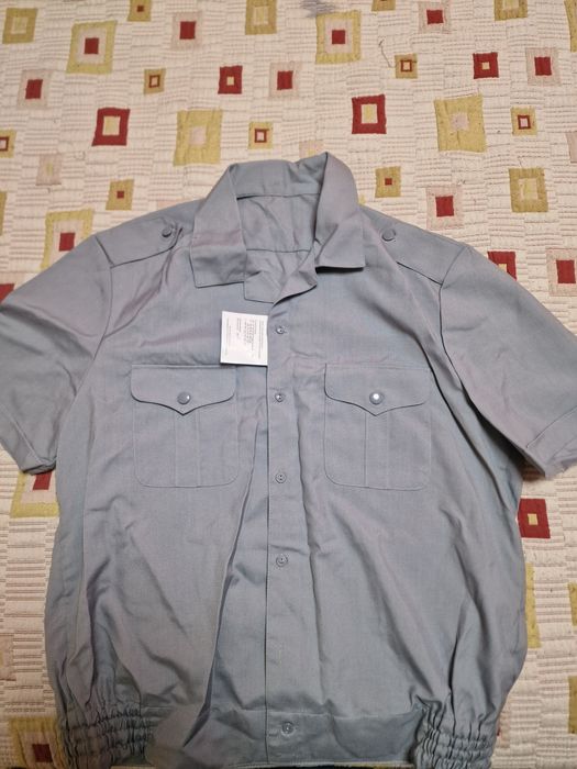 Продам  военную женскую рубашку