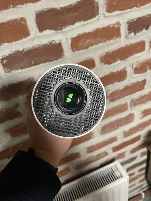 Proiector portabil nou