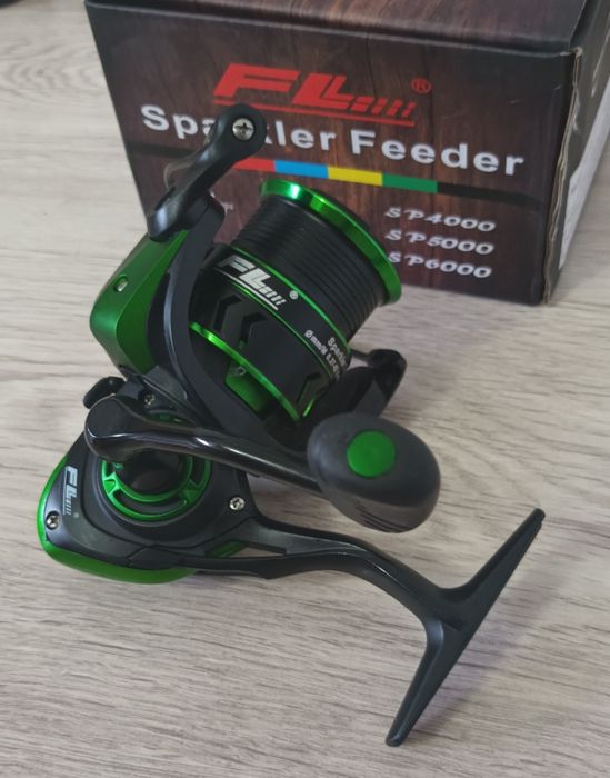 SET 2 Feedere FL Aqua Feeder 3.90 + 2 Mulinete FL Sparkler 6000