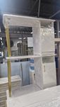 Маникюрный стол для салонов красоты