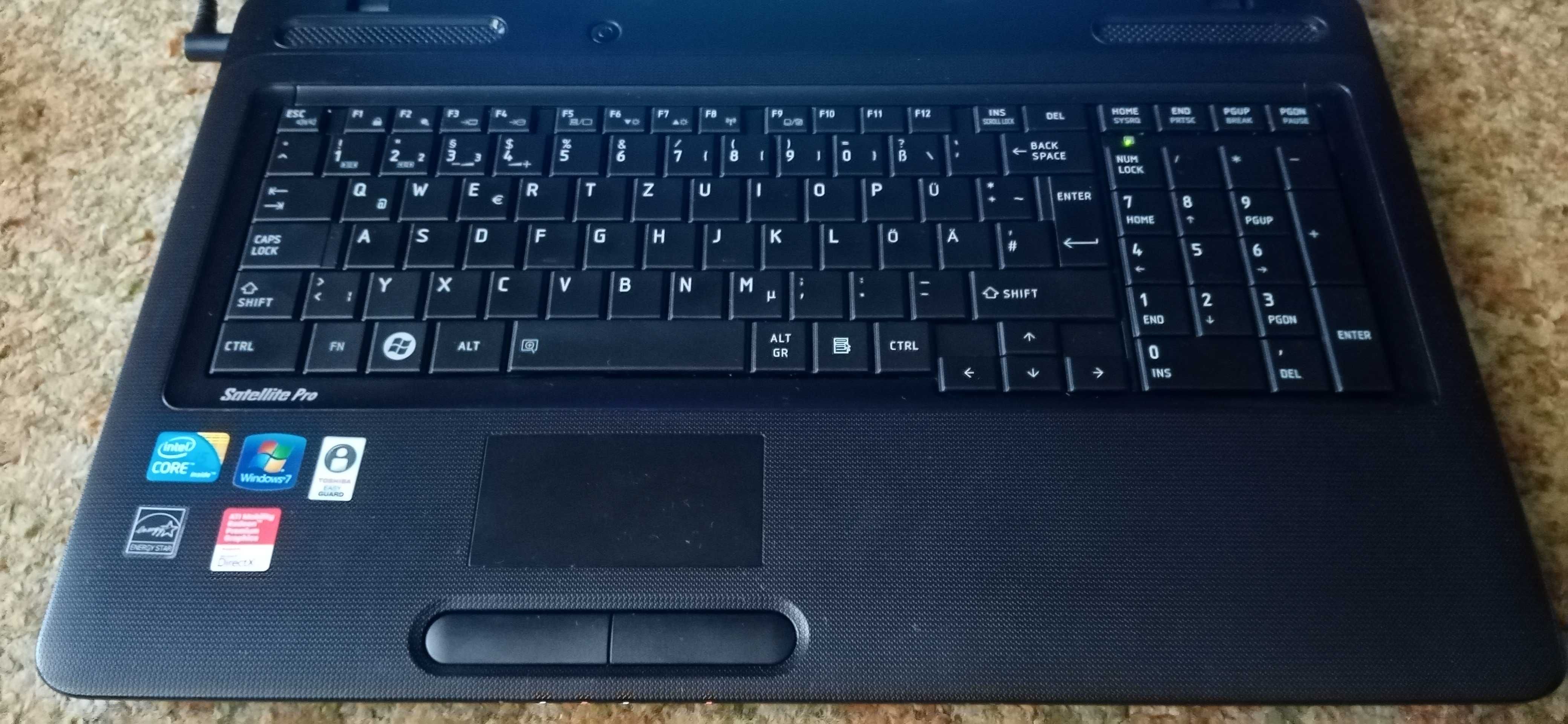 Продавам лап топ toshiba