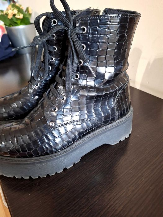 Зумни боти от лак