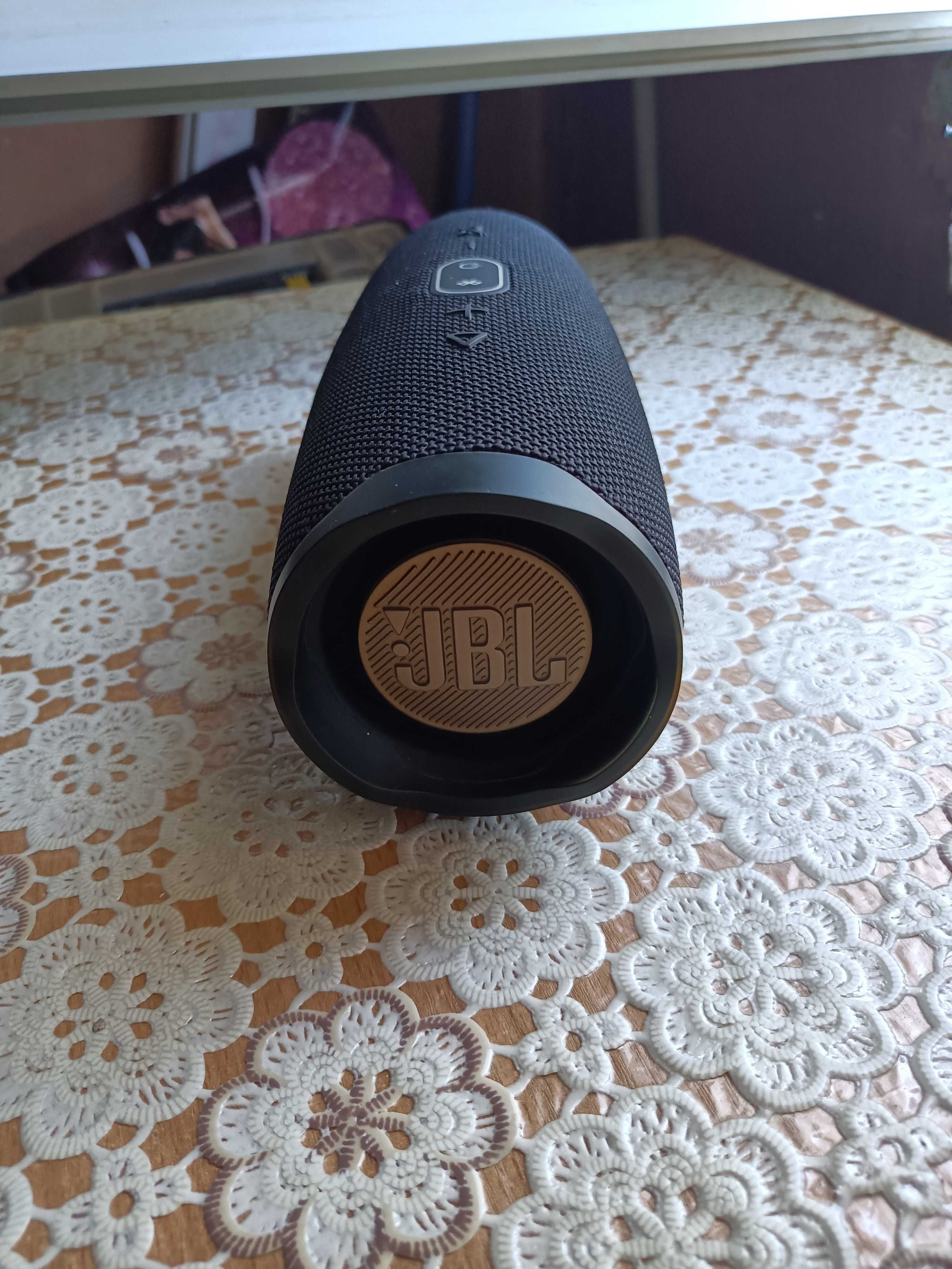 Тонколона JBL CHARGE4