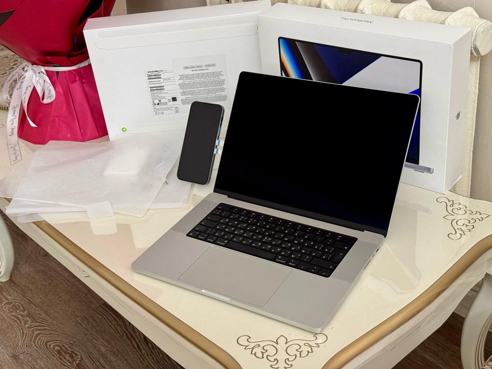 Apple MacBook PRO 16 / 120-цикл/ M1-PRO/Озу-16/SSD-512