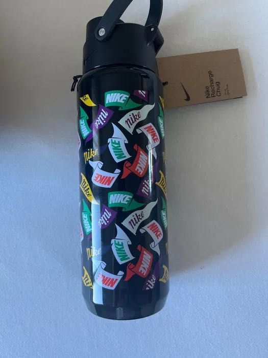 Nike шише, черно