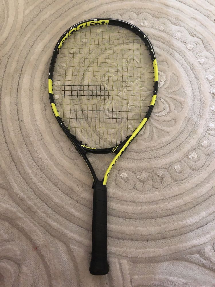 Продам ракетку теннисную размер 23