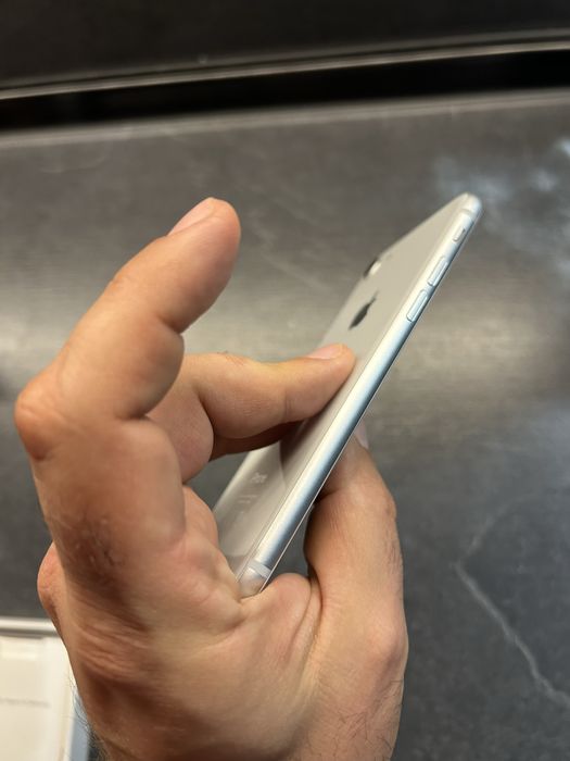 Iphone 8, 256gb, arata excelent