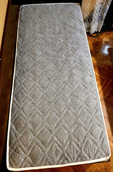 Матрак за единично легло 1 бр. Дължина 1,90 м., ширина 82 см.