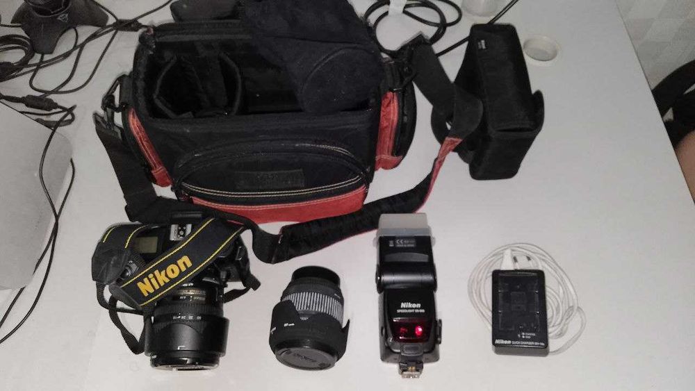 Фотоаппарат Nikon D70s, вспышка Nikon SB-800, обьектив Sigma 18-200mm.