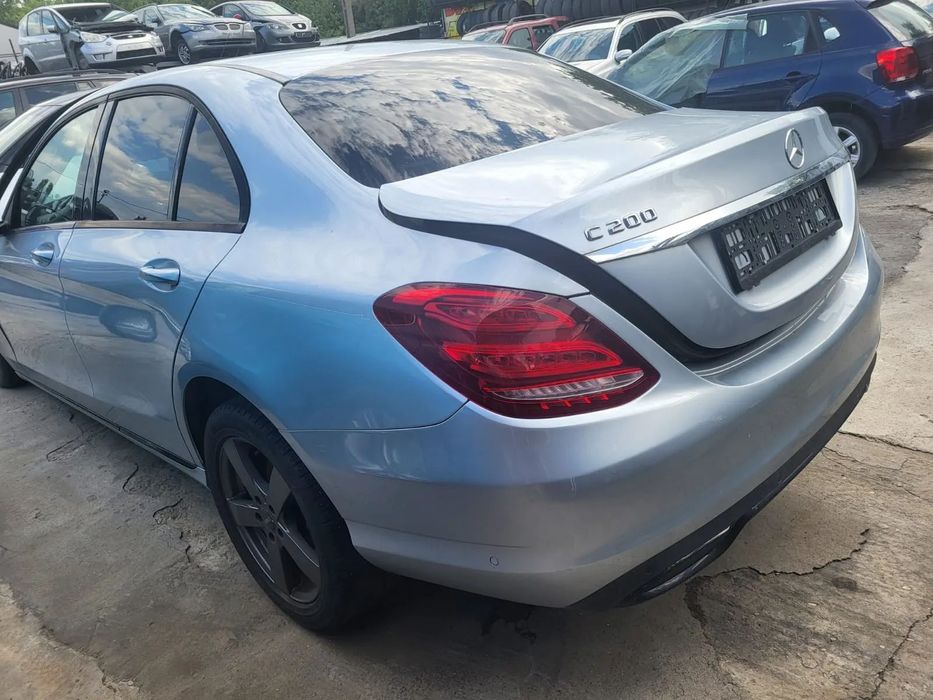 Bara spate/Stop/Usa fata/Usa spate Mercedes C-Class W205 2.0 benzina 2014