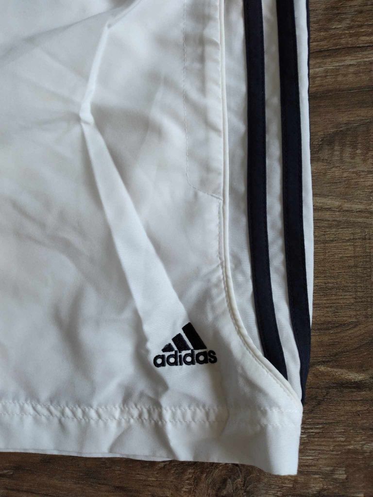 Къси Гащи Adidas размер М