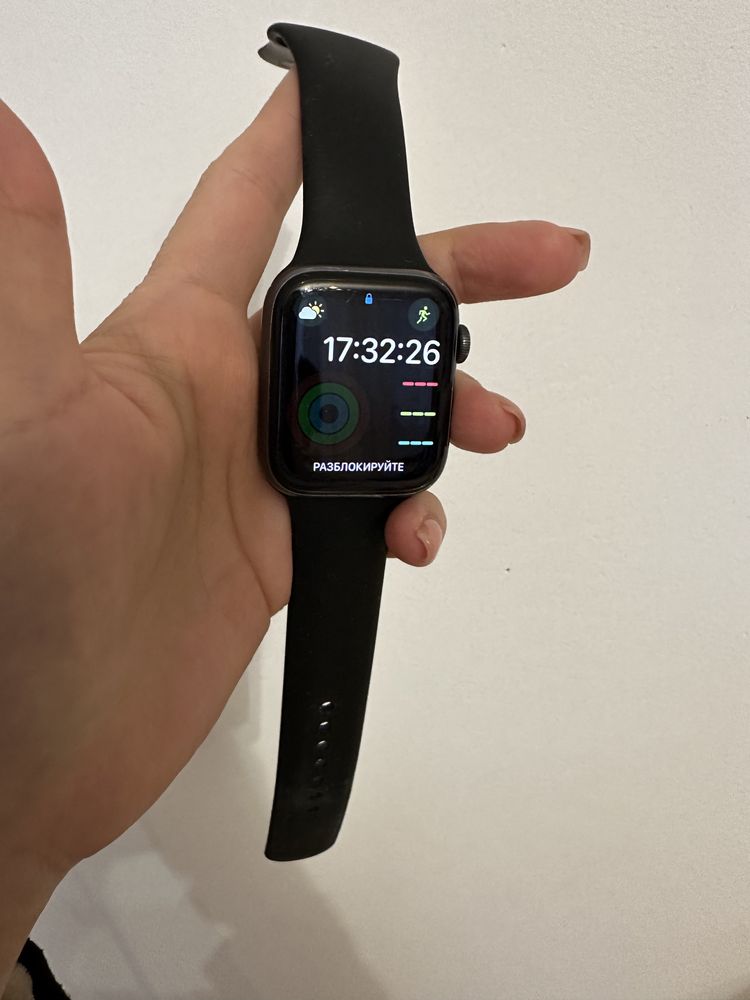 Продам apple watch 4, 44