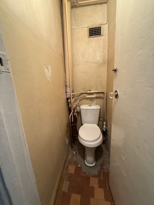 Продается квартира Юнусобад 4. 2 комнатная