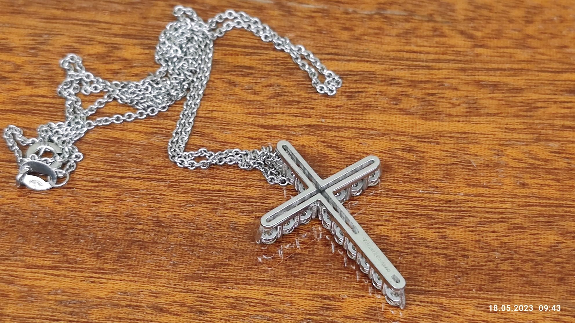 Крестик в стиле Tiffany  бриллианты 1 карат