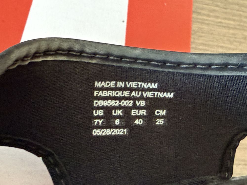 Сандали Nike размер 40