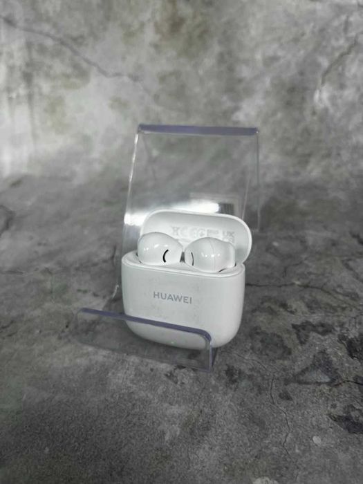 Huawei Freebuds SE 2 лот 554257 ( костанай) 1018