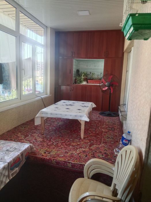 Kvartera sotiladi 90 ming dollor kelishamiz balkon 2×6 remont oʻrtacha