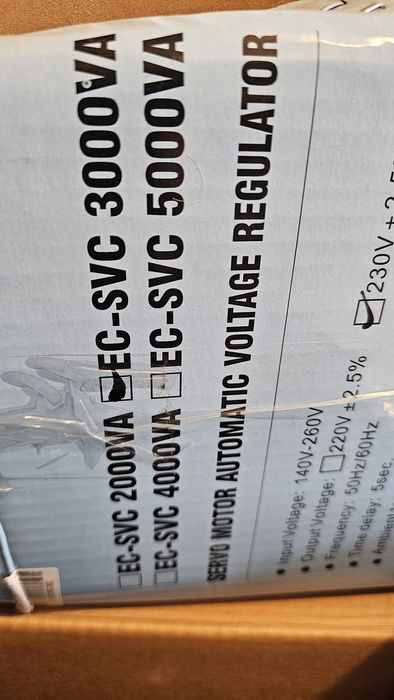 Stabilizator automat de tensiune alternativa 3000VA /1500W