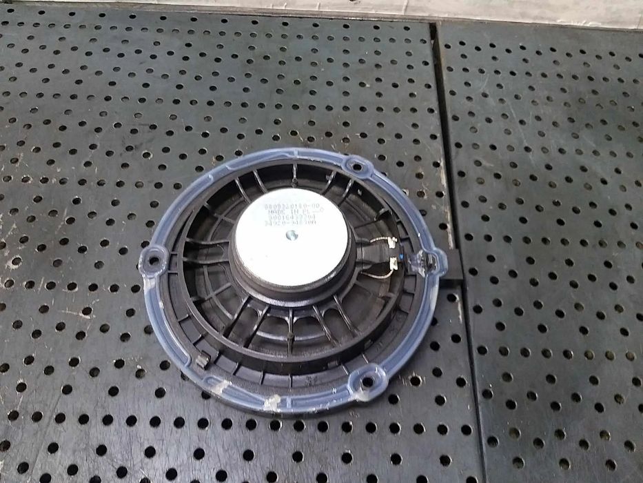 Boxa audio stanga fata opel vivaro c