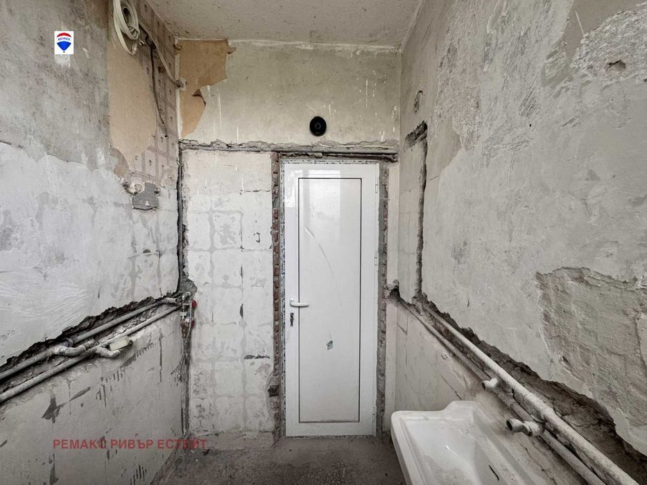 Продава се Двустаен апартамент в с. Червена вода, Област Русе - 63 кв.м за 523 €/кв.м - Снимка #9