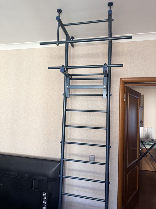 Шведская стенка для дома в отличном состоянии