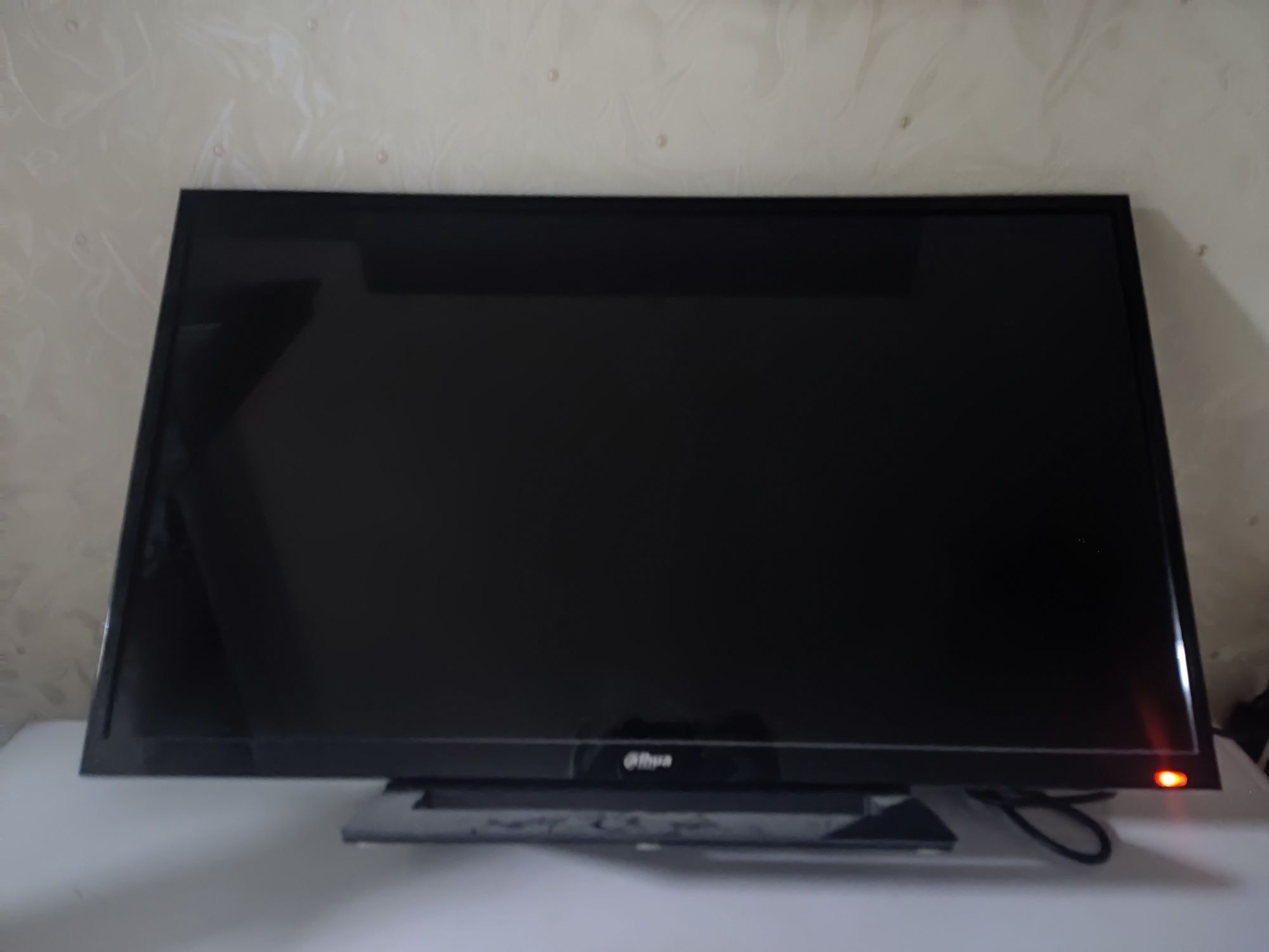 Монитор 32" Dahua