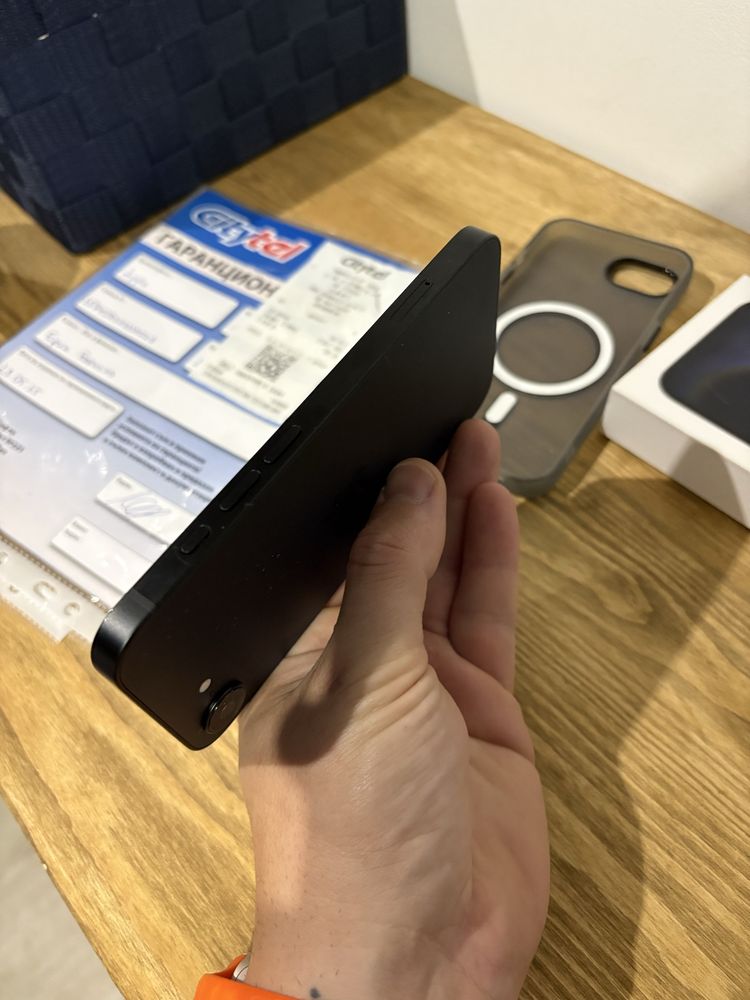 Iphone 16E 256GB Гаранция 24м.