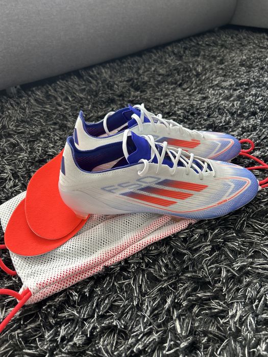 Ghete fotbal adidas F50 profesionale, marime 43 1/3